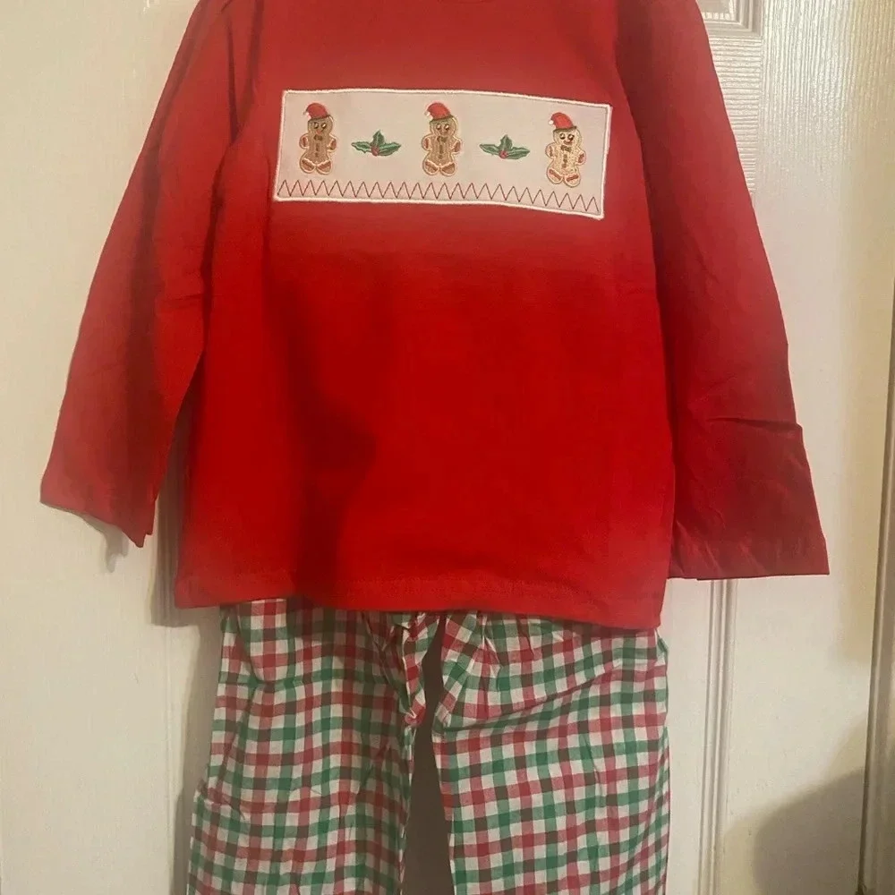 NWT Gingerbread Men Holiday Outfit